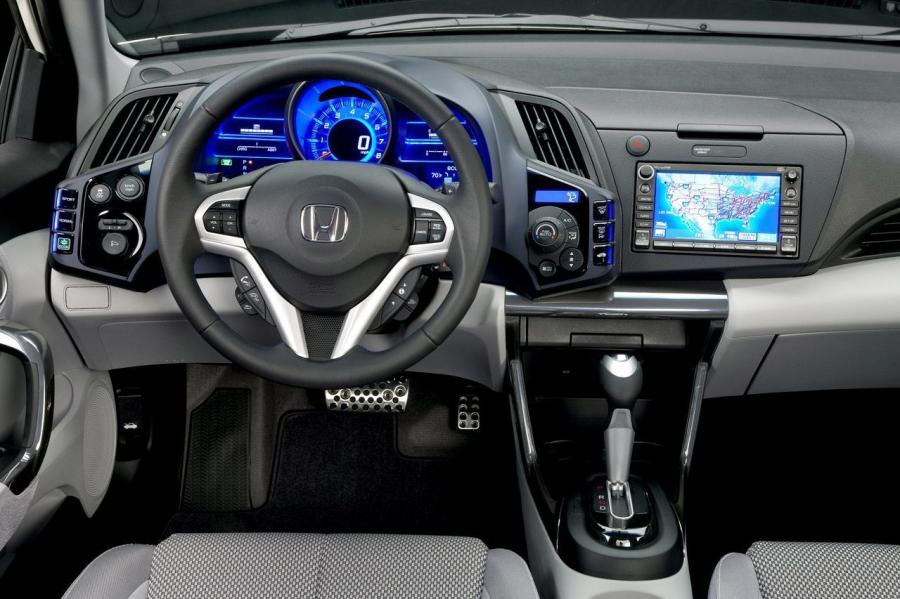  Honda CR-Z EX 2011 года  (фото 22 из 27)